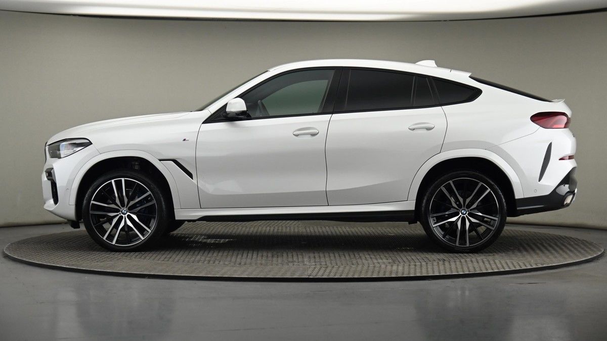 BMW X6 Image 23
