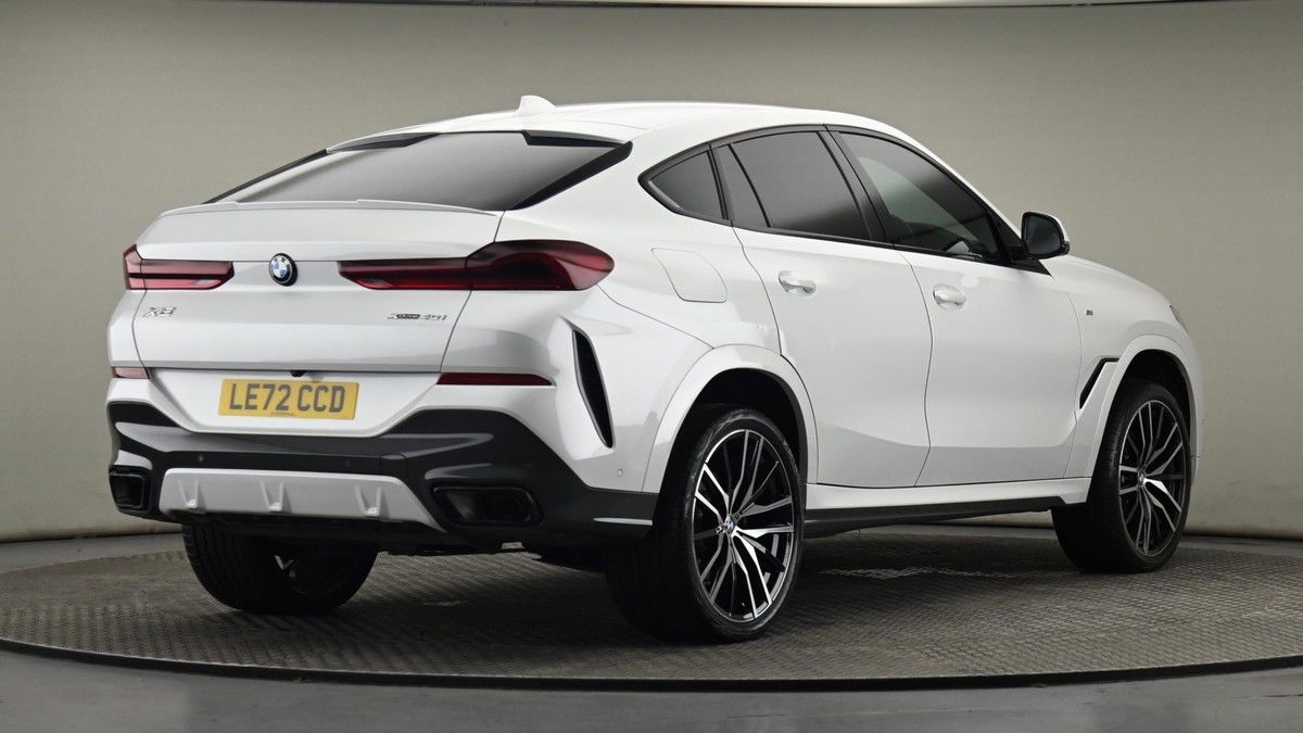 BMW X6 Image 26