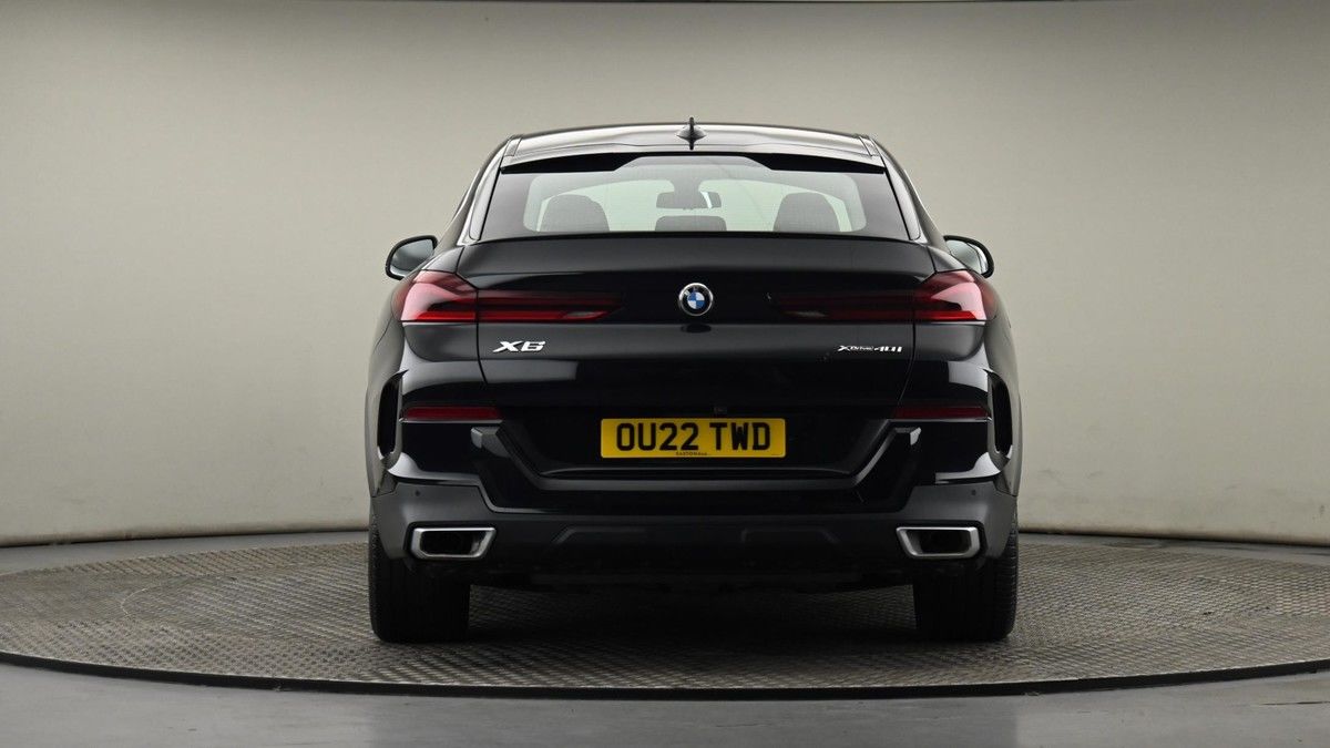 BMW X6 Image 24