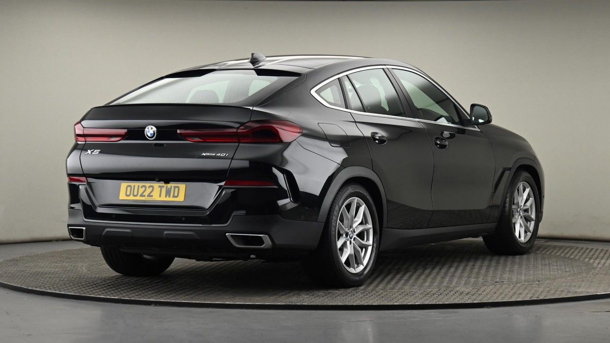 BMW X6 Image 25