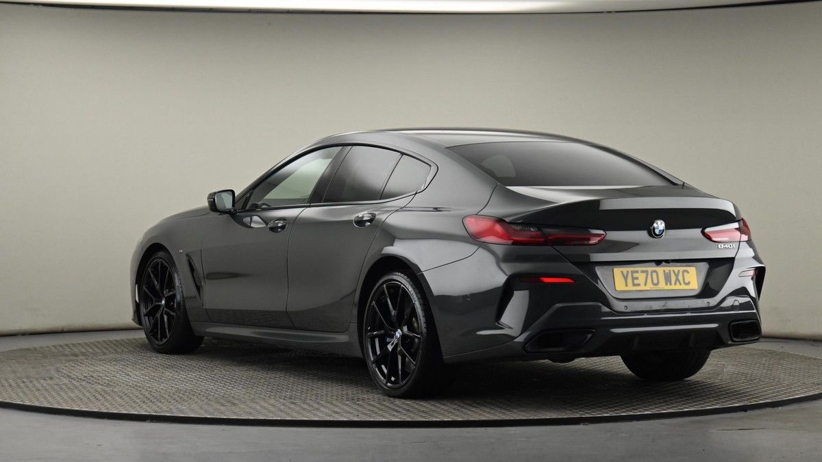 BMW 8 Series Image 23