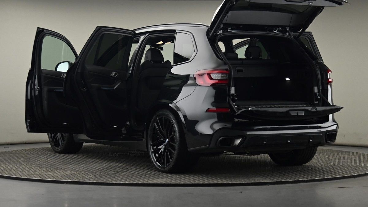 BMW X5 Image 28