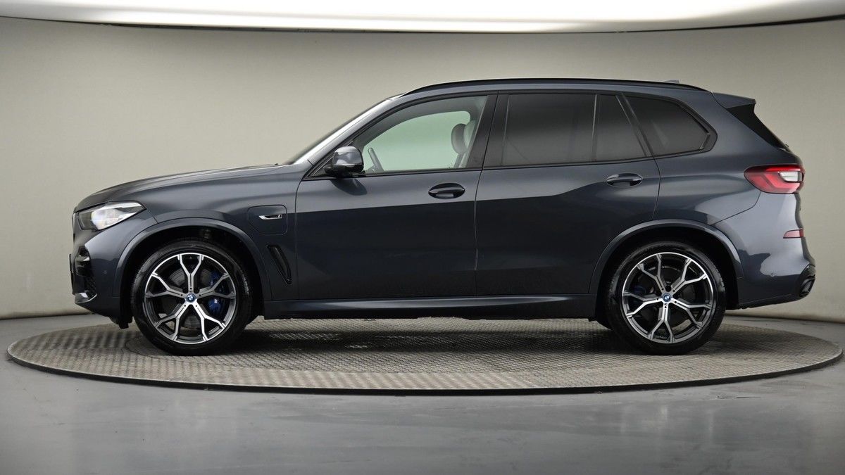 BMW X5 Image 22