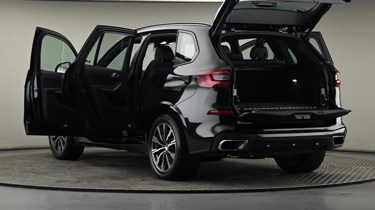 BMW X5 Image 29