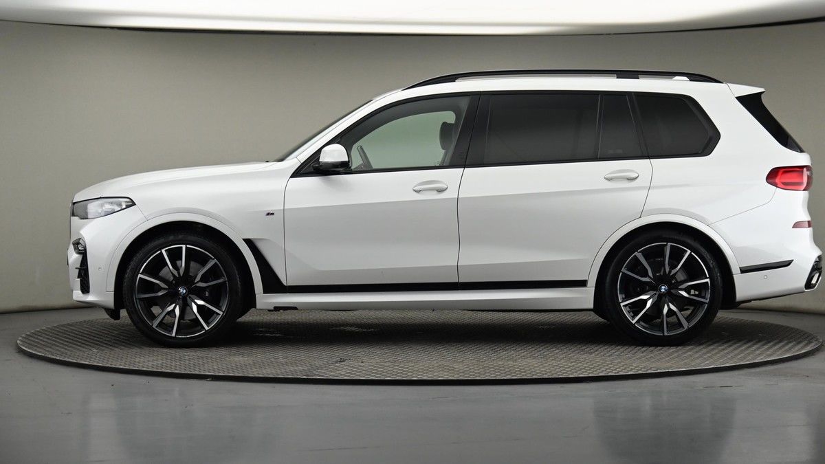 BMW X7 Image 23