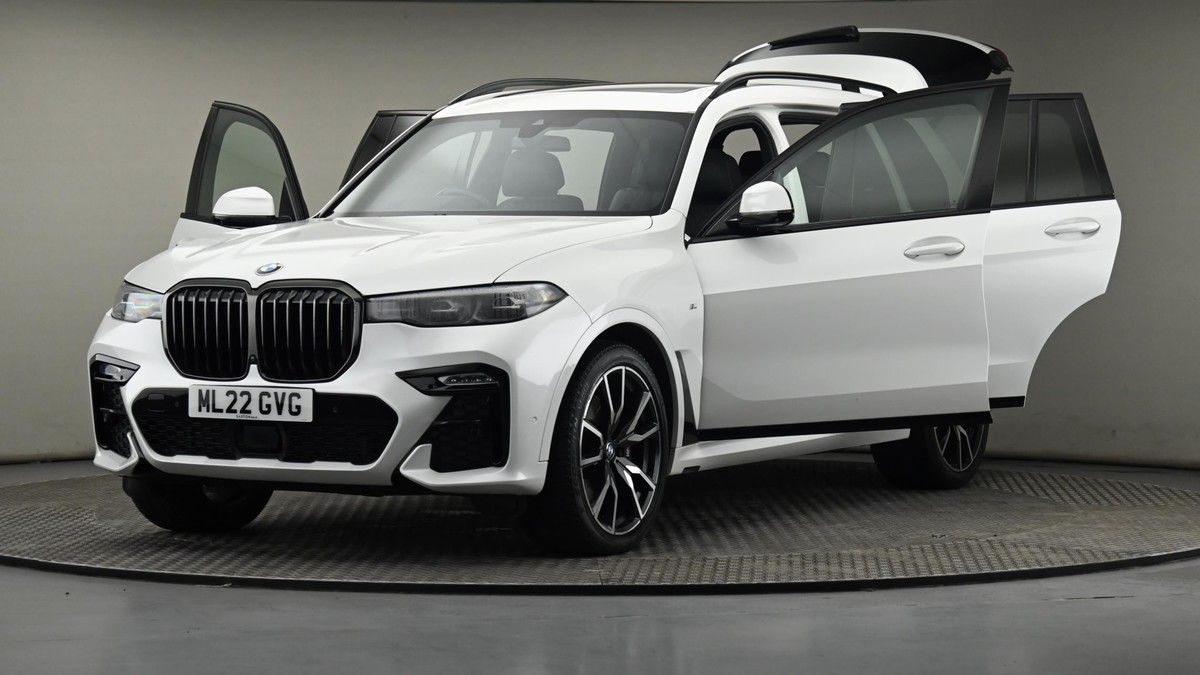 BMW X7 Image 28