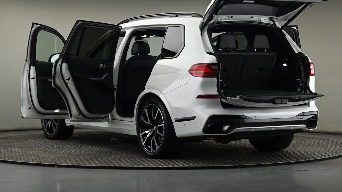 BMW X7 Image 29