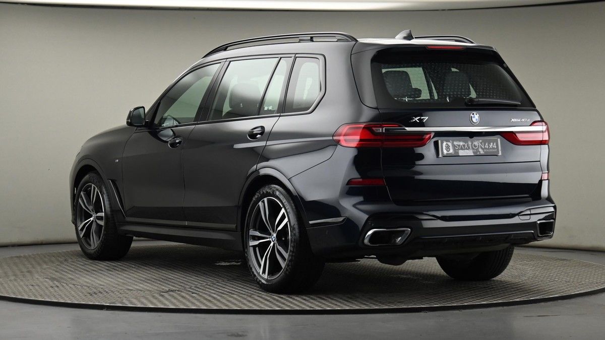 BMW X7 Image 24