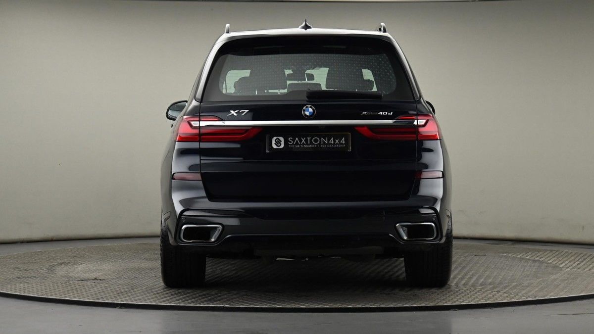 BMW X7 Image 25