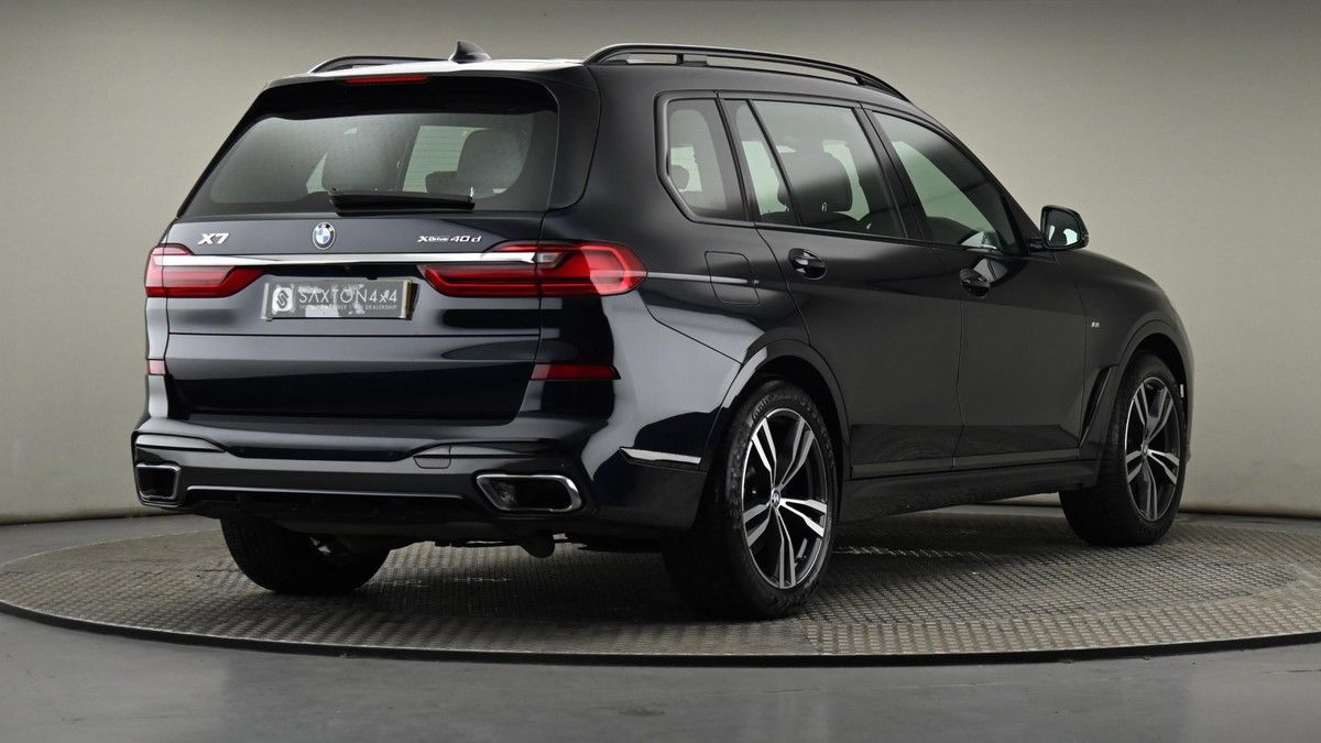 BMW X7 Image 26