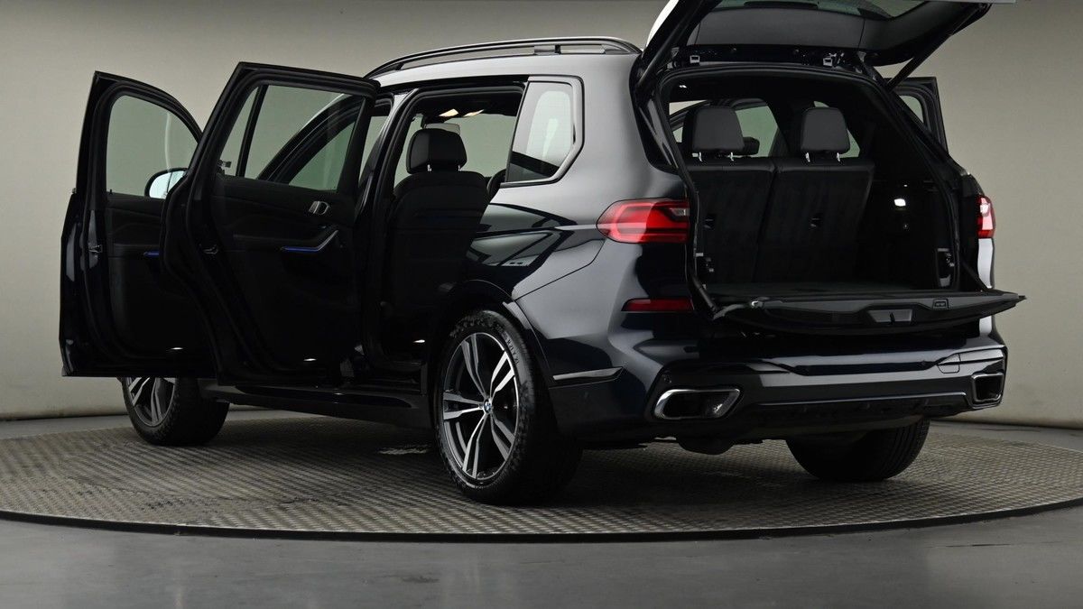 BMW X7 Image 29