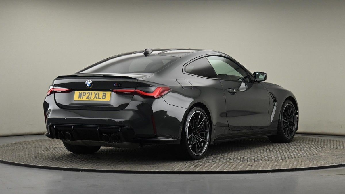BMW M4 Competition Image 25