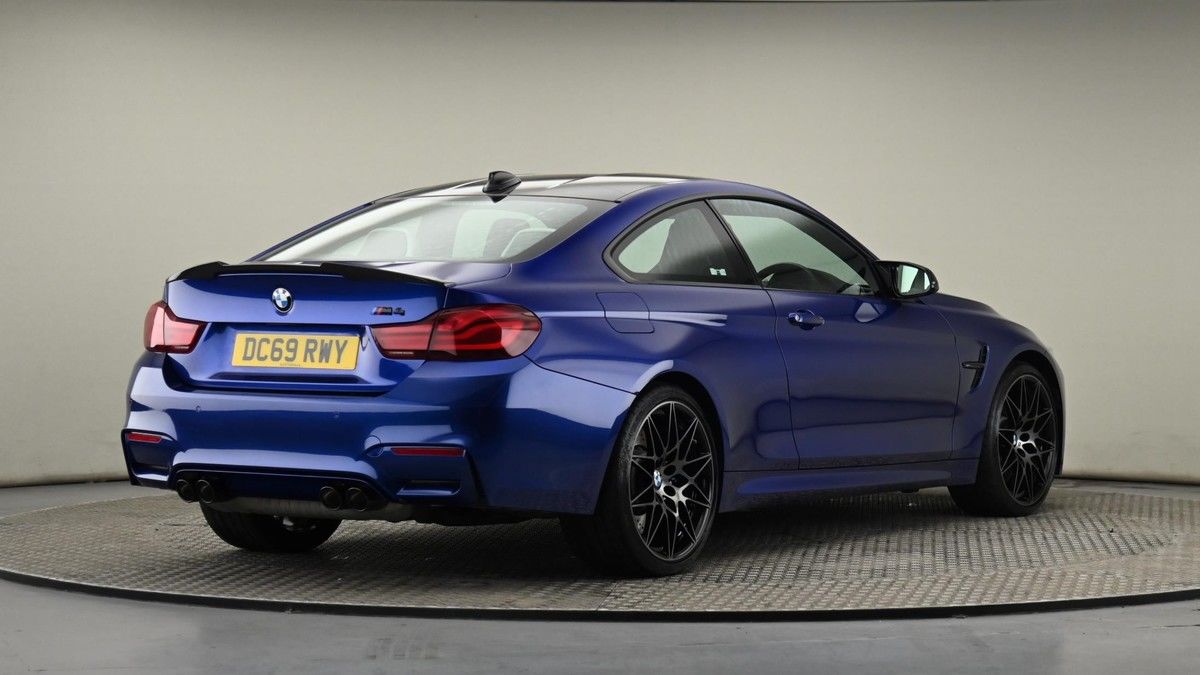 BMW M4 Image 26
