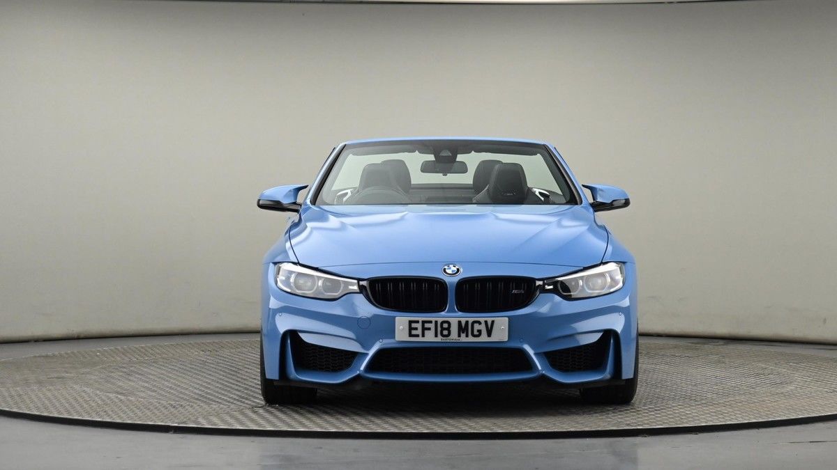 BMW M4 Image 20