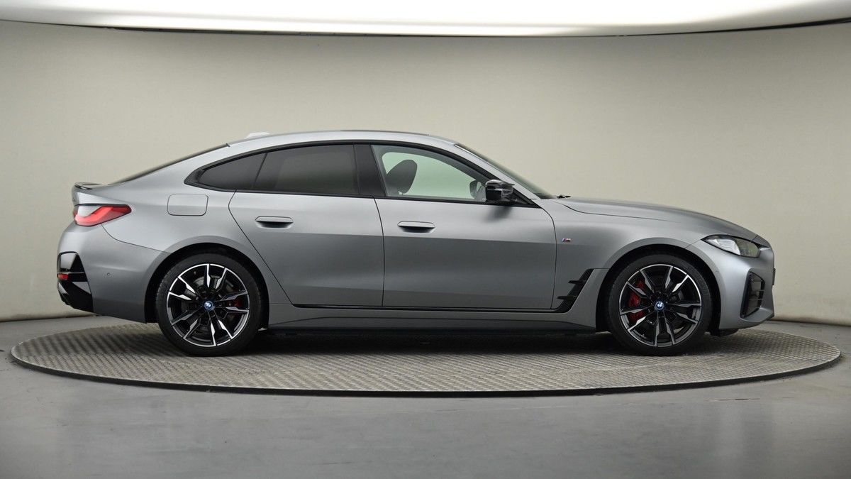 BMW i4 Image 27