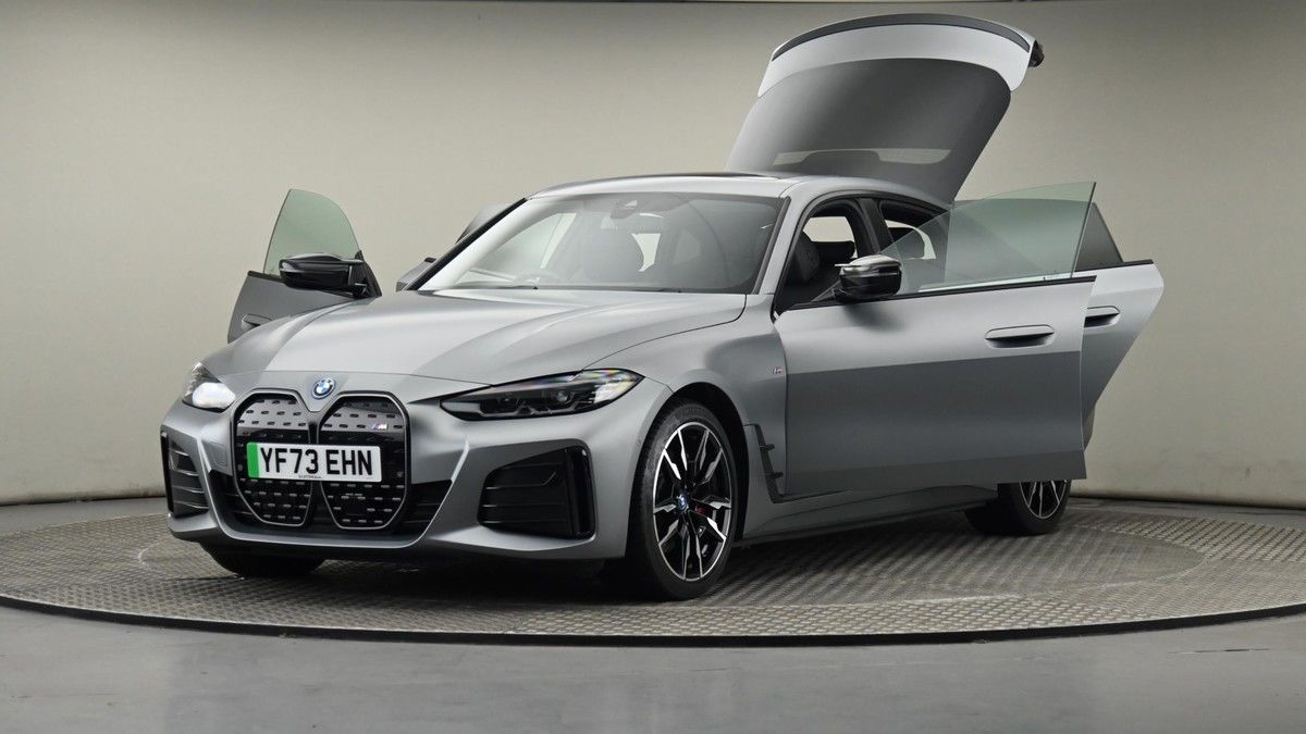 BMW i4 Image 28