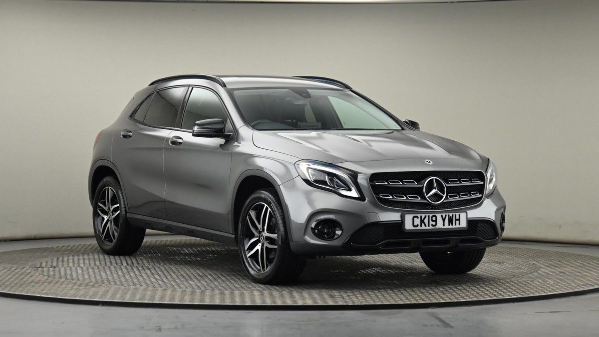 Mercedes-Benz GLA Sticky Header Image