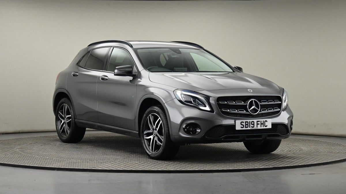Mercedes-Benz GLA Sticky Header Image