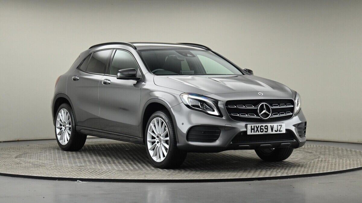 Mercedes-Benz GLA Sticky Header Image