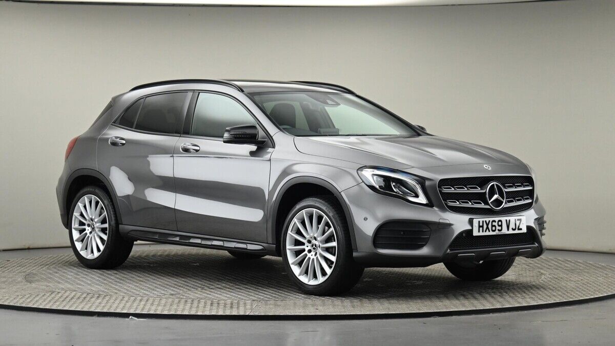 Mercedes-Benz GLA Image 20
