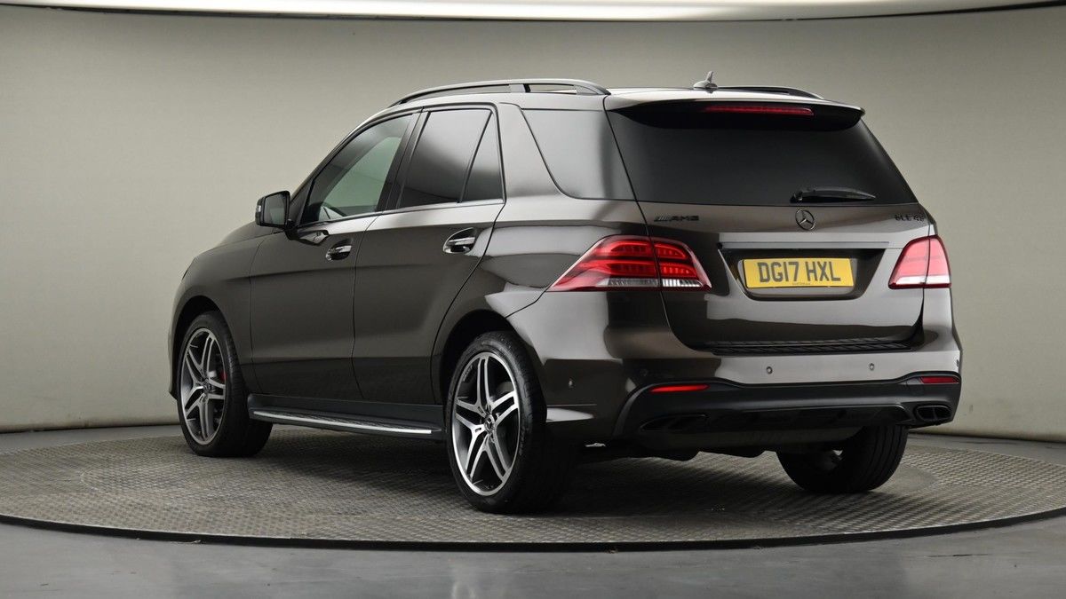 Mercedes-Benz GLE Image 16