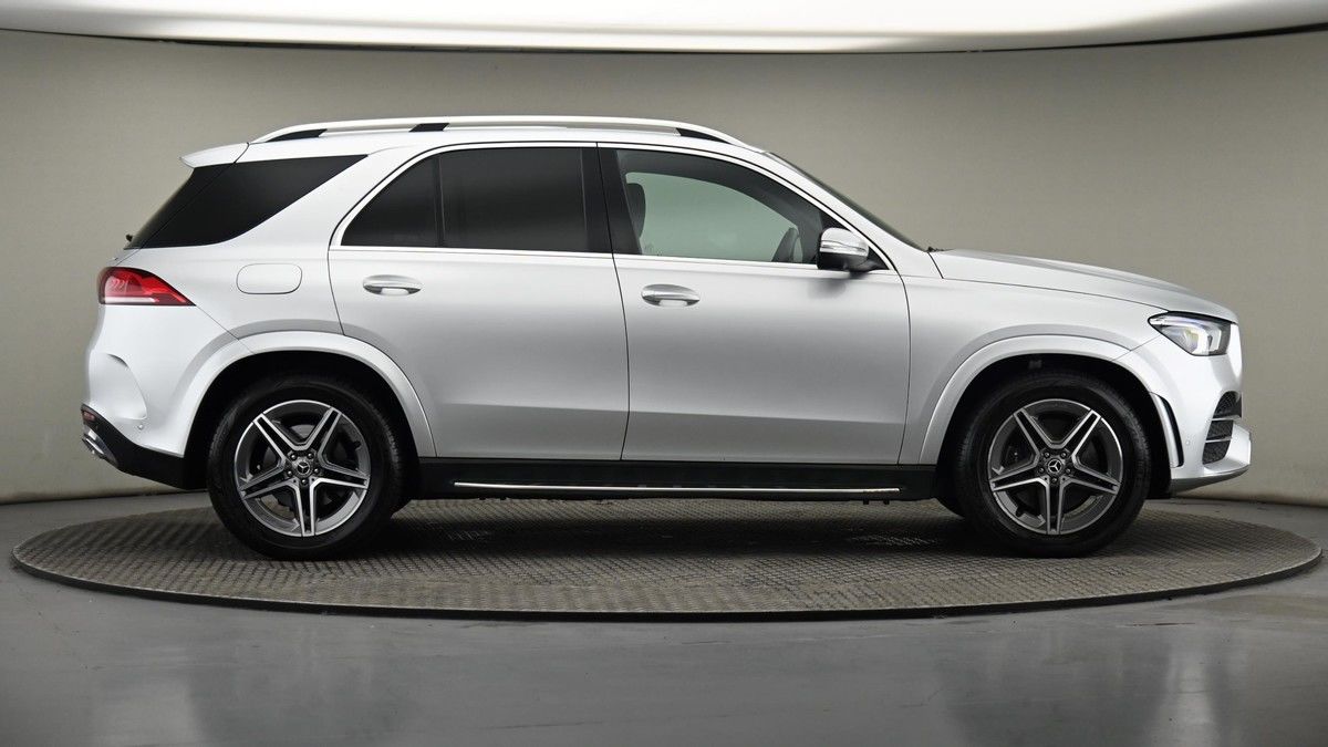 Mercedes-Benz GLE Image 26