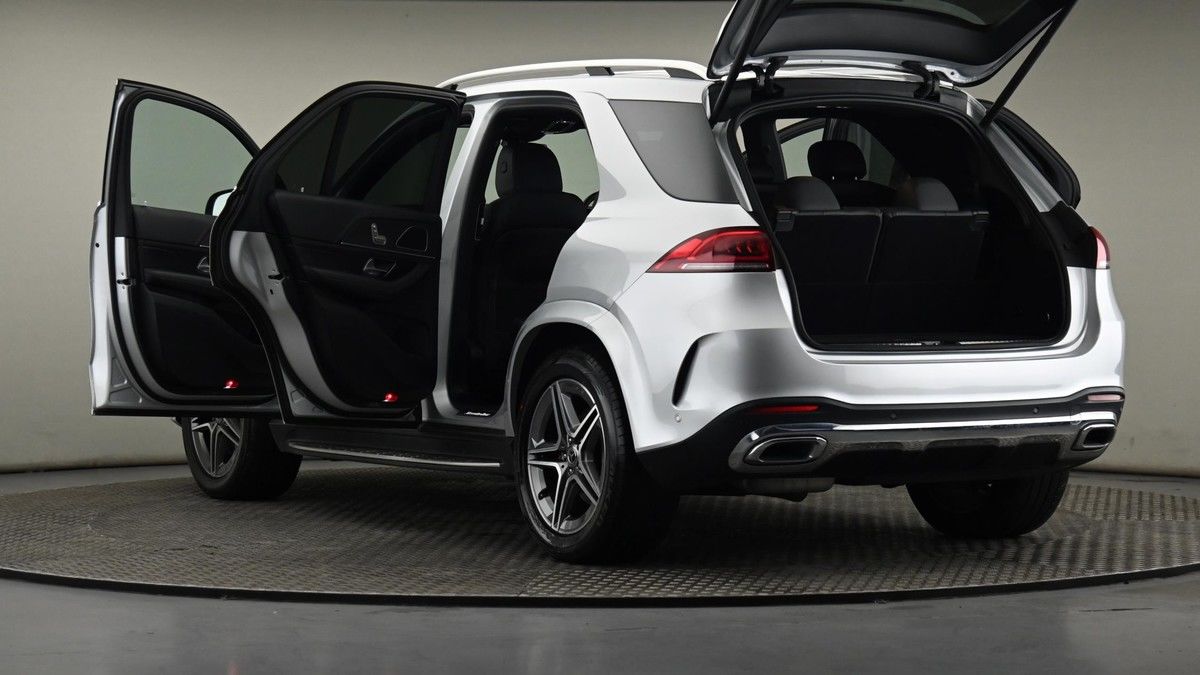 Mercedes-Benz GLE Image 28