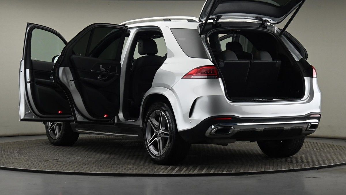 Mercedes-Benz GLE Image 29