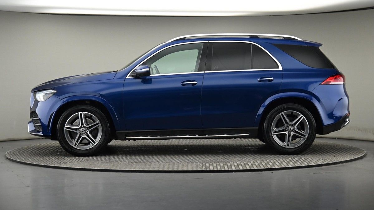 Mercedes-Benz GLE Class Image 23