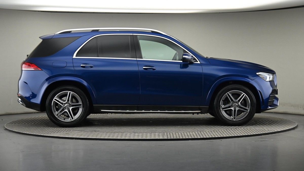 Mercedes-Benz GLE Class Image 27