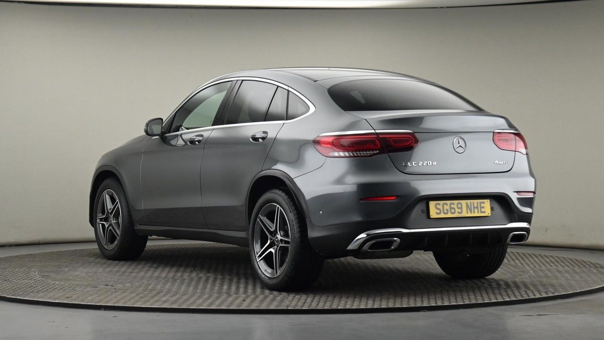 Mercedes-Benz GLC Image 24