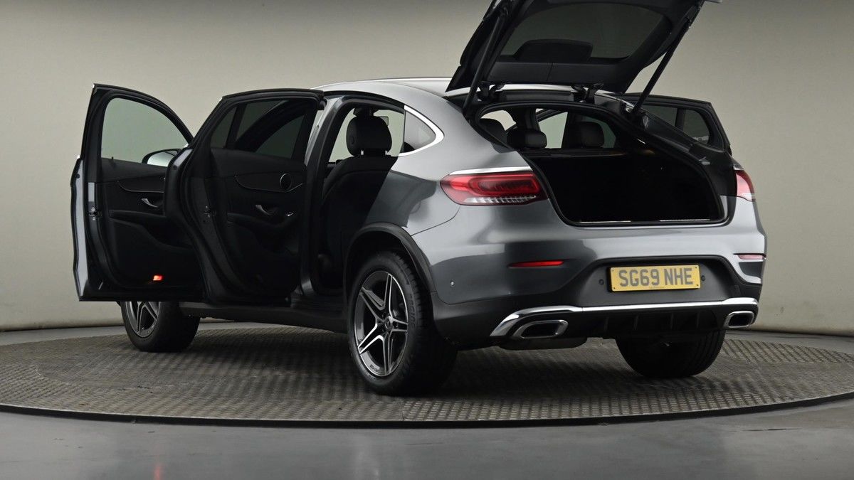 Mercedes-Benz GLC Image 29
