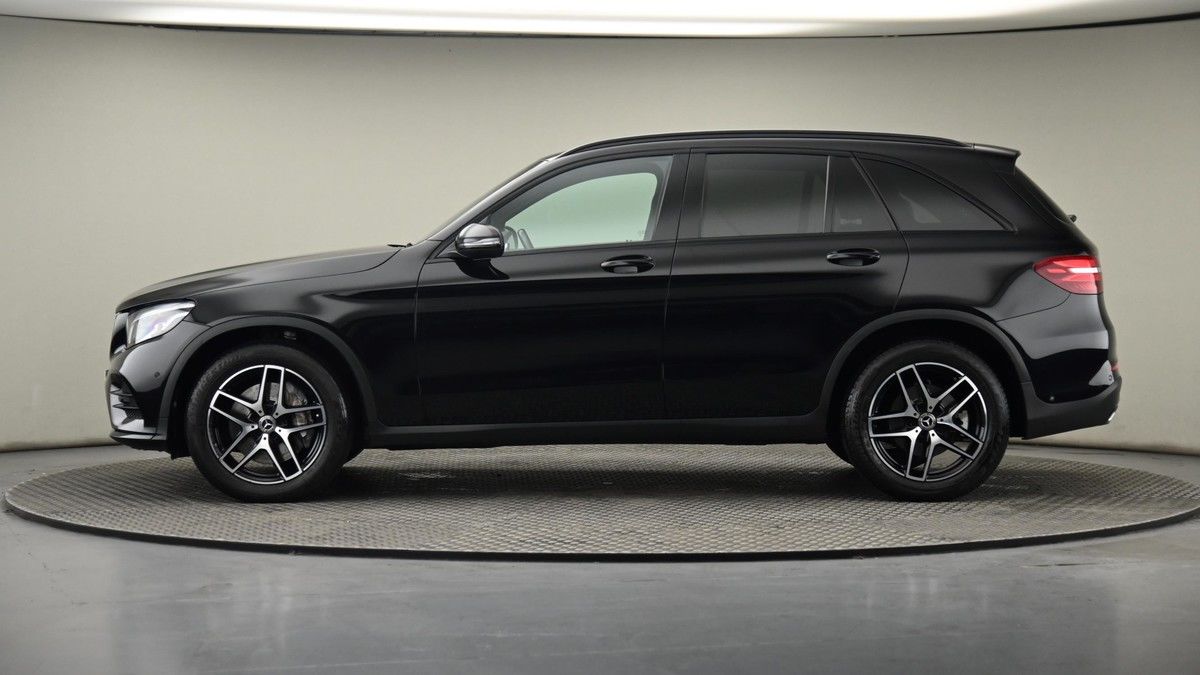 Mercedes-Benz GLC Image 23