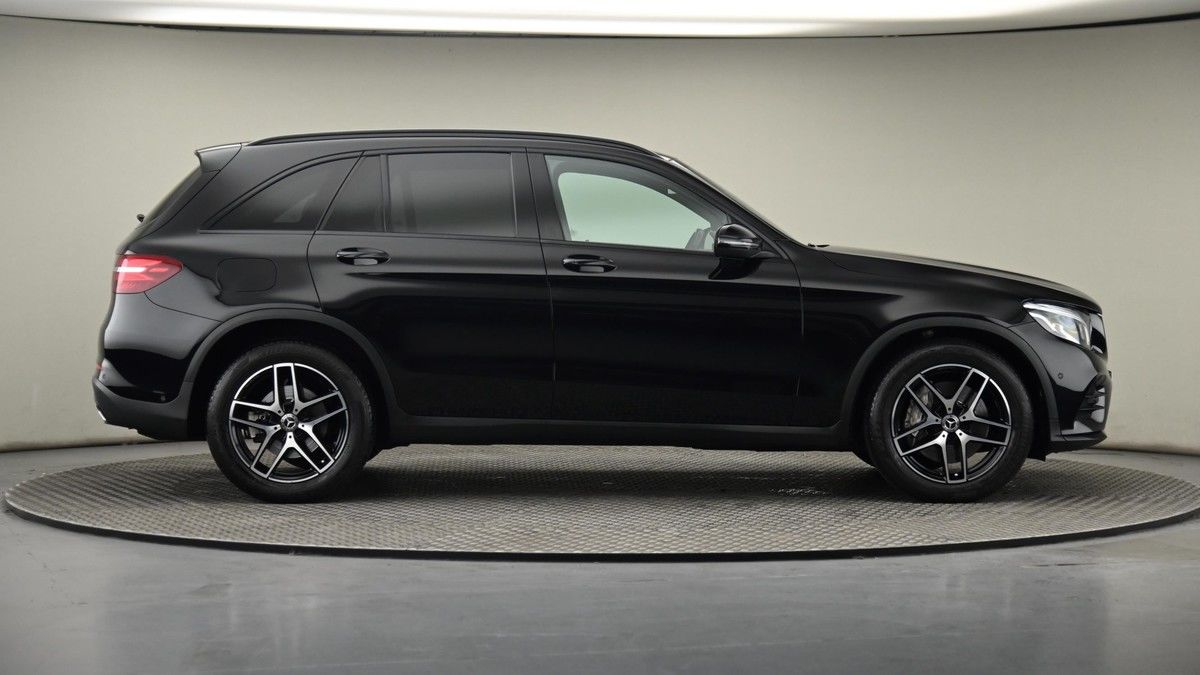 Mercedes-Benz GLC Image 27