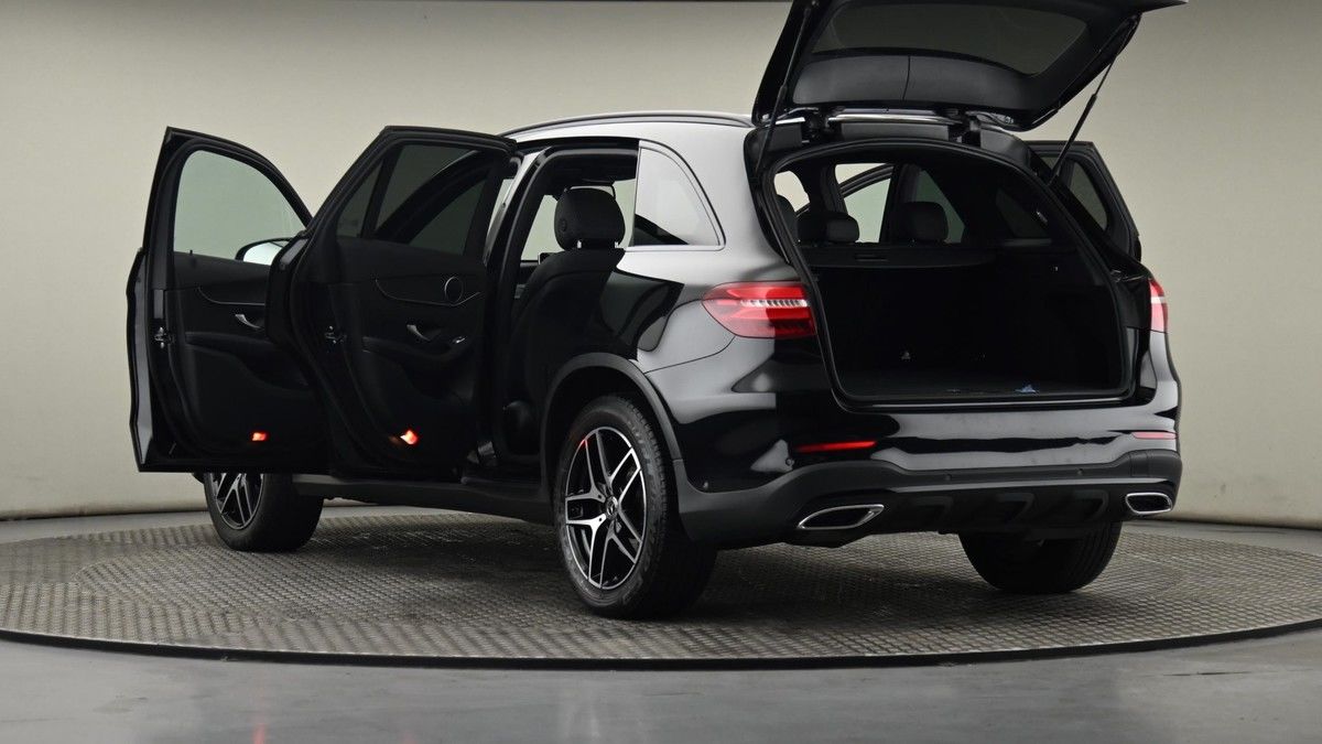 Mercedes-Benz GLC Image 29