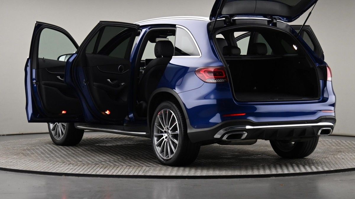 Mercedes-Benz GLC Image 29
