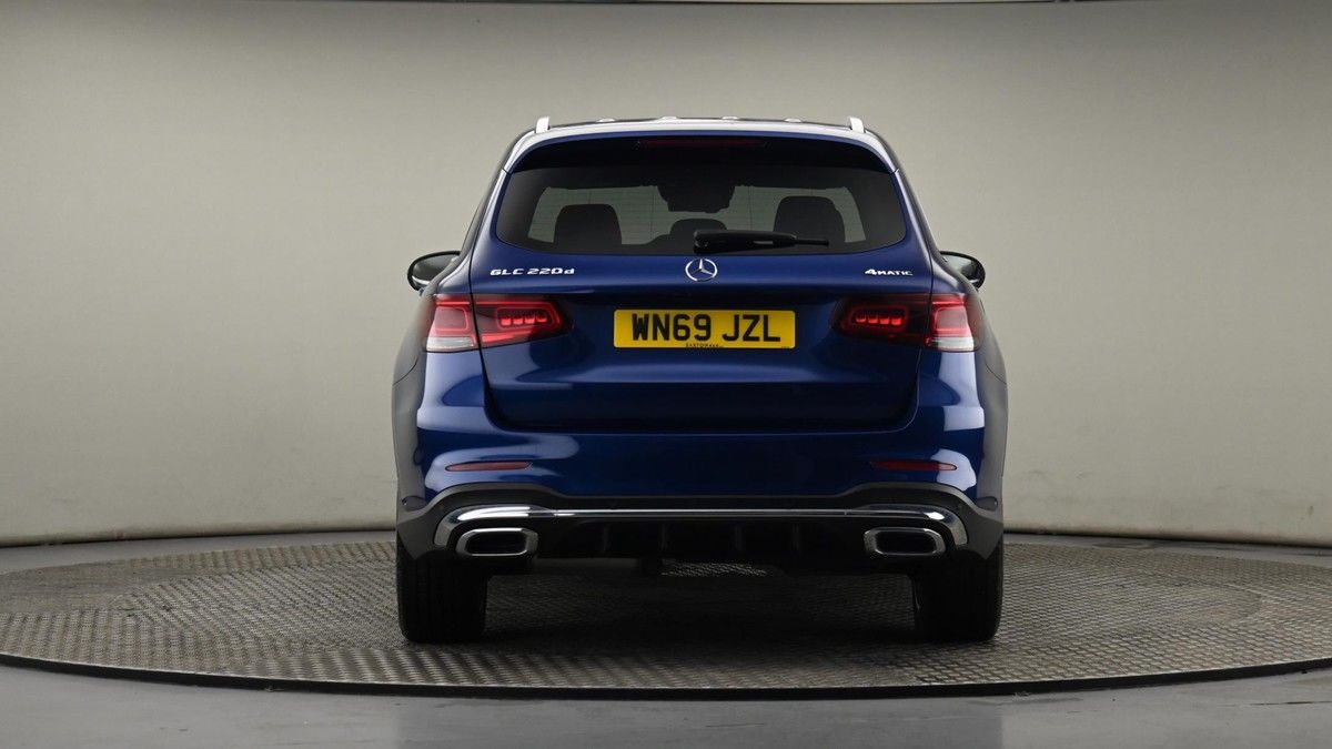 Mercedes-Benz GLC Image 24