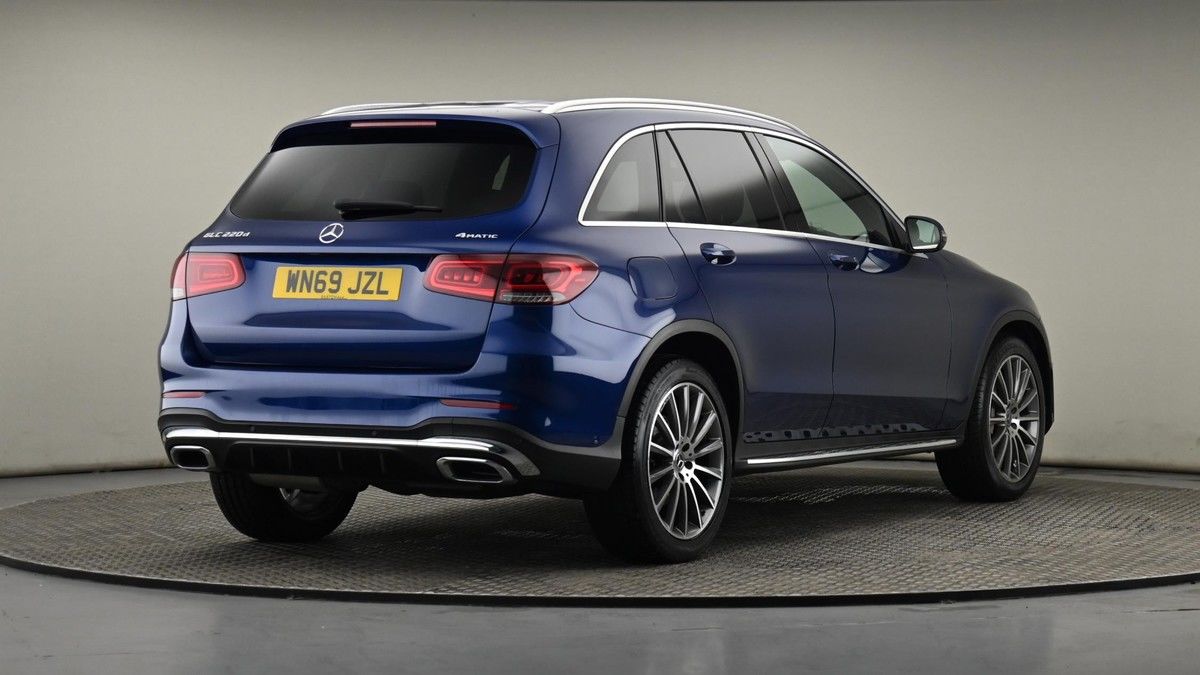 Mercedes-Benz GLC Image 25