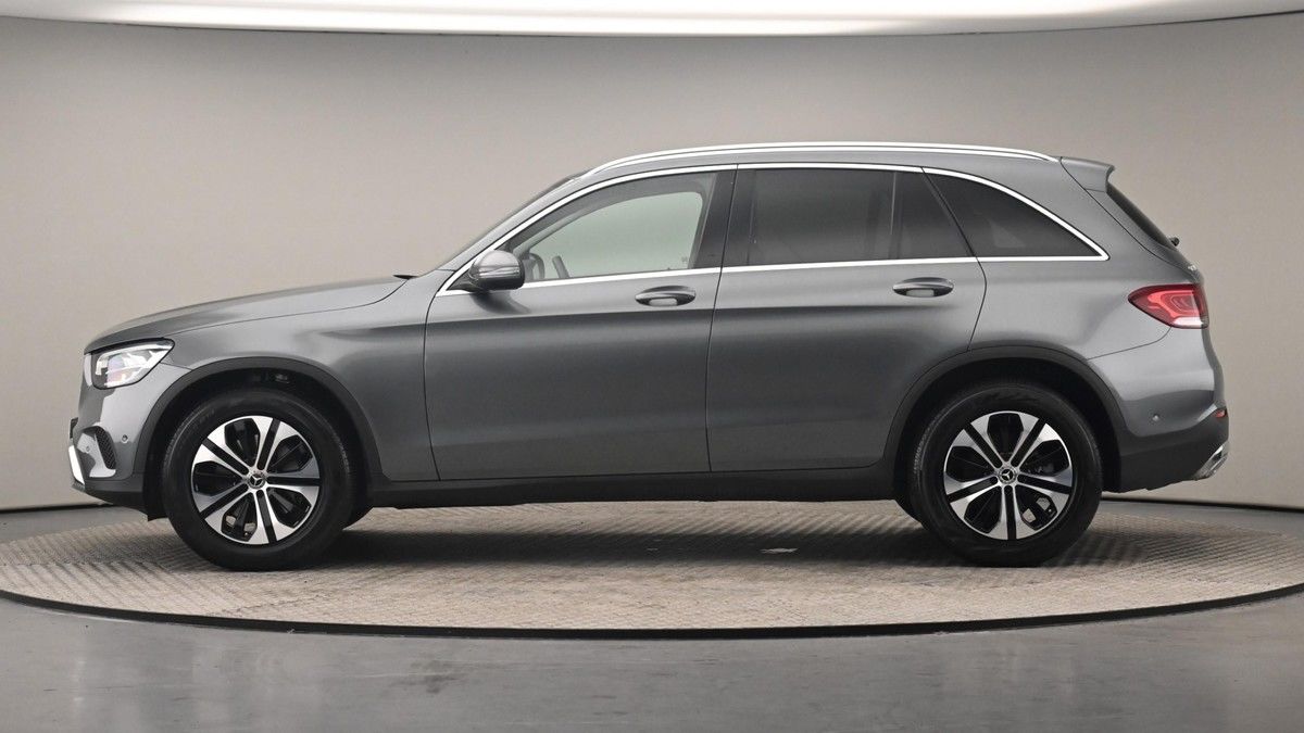 Mercedes-Benz GLC Image 23
