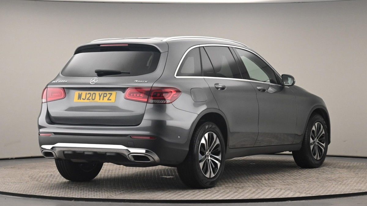Mercedes-Benz GLC Image 26