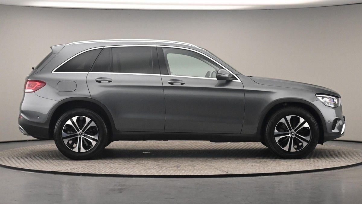 Mercedes-Benz GLC Image 27