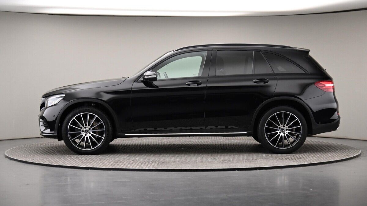 Mercedes-Benz GLC Image 23