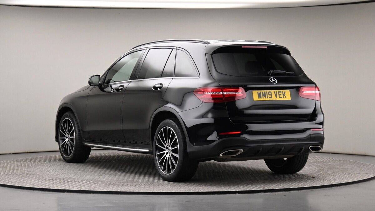Mercedes-Benz GLC Image 24