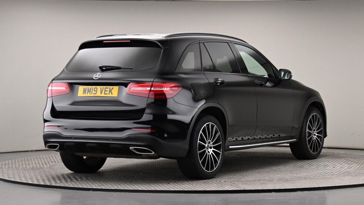 Mercedes-Benz GLC Image 26