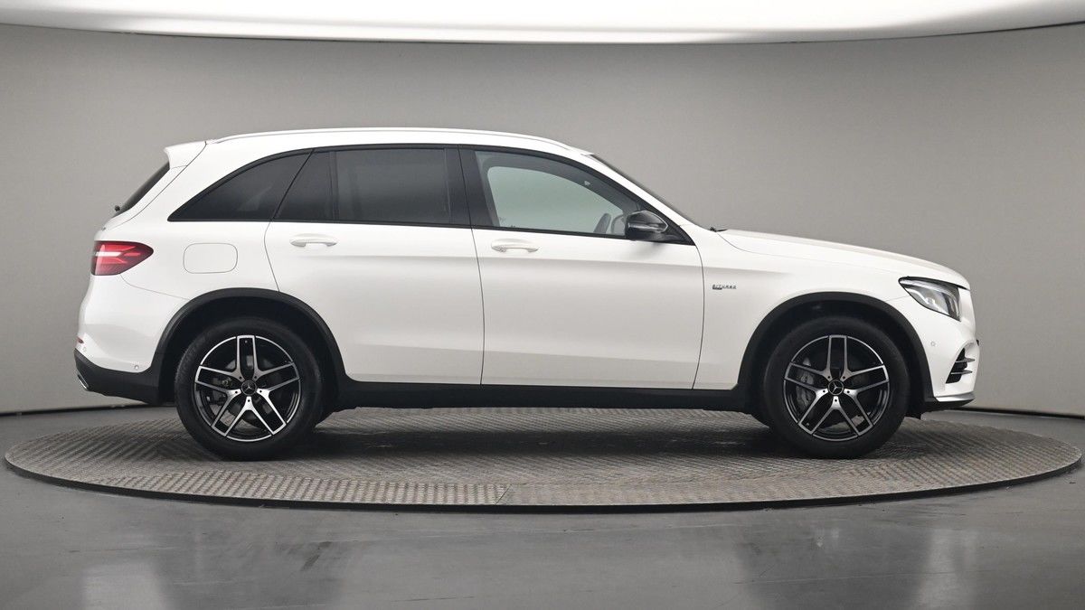 Mercedes-Benz GLC Image 27