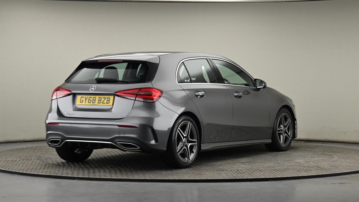 Mercedes-Benz A Class Image 26