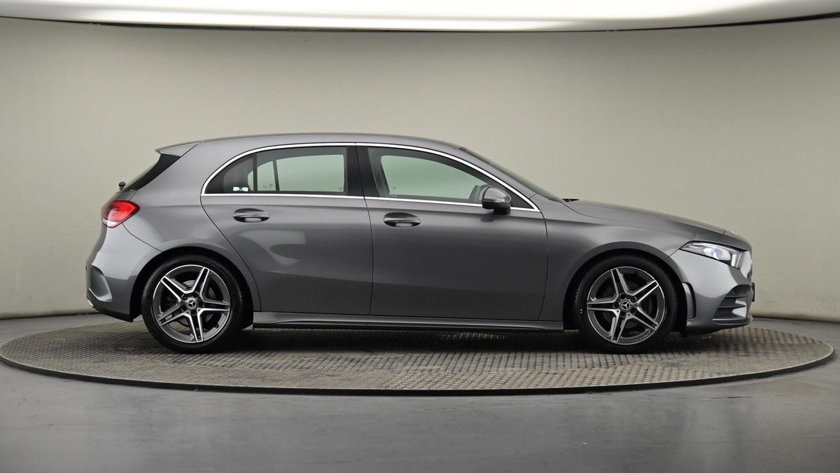 Mercedes-Benz A Class Image 27