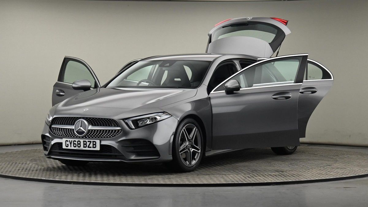 Mercedes-Benz A Class Image 28