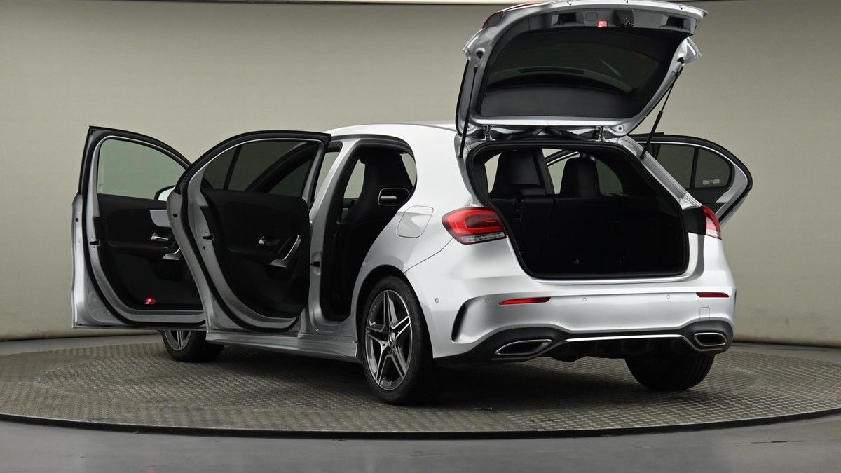 Mercedes-Benz A Class Image 29