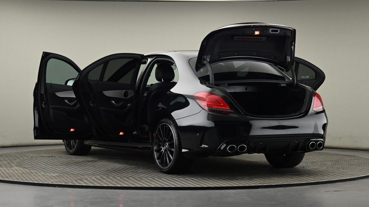 Mercedes-Benz C Class Image 29